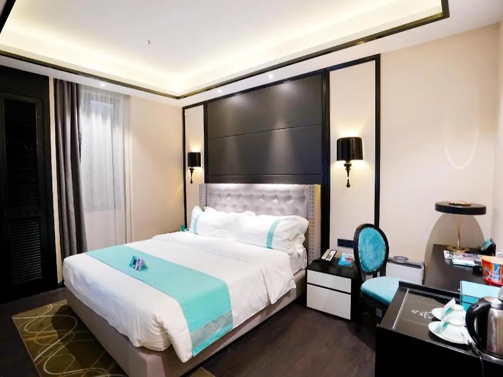 Xana Hotelle Zhengzhou Only Henan Movie Town Hotel